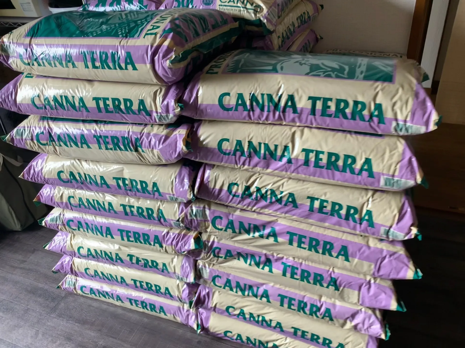 CANNA Terra Professional 培養土 5...